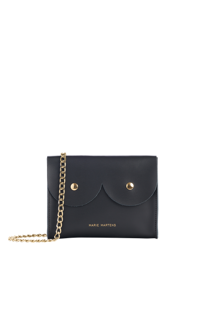 Marie Martens | Curves Collection